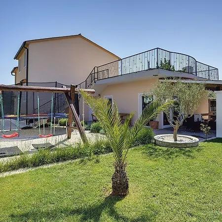 Iva Villa *