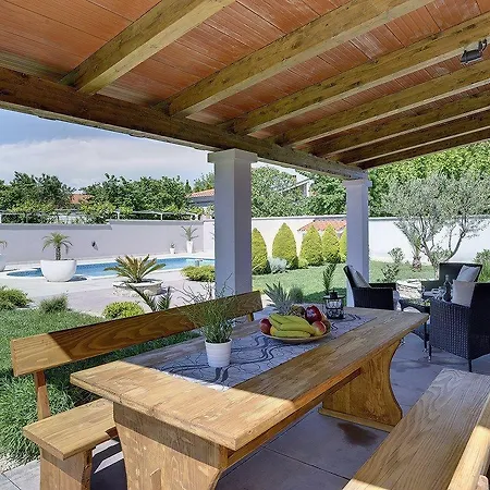 别墅 Iva 梅杜林