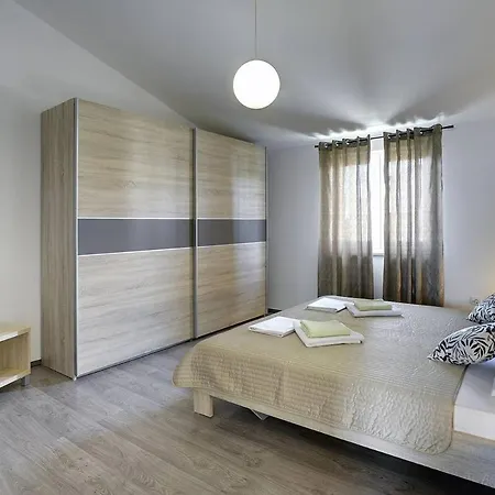 Holiday home Iva
