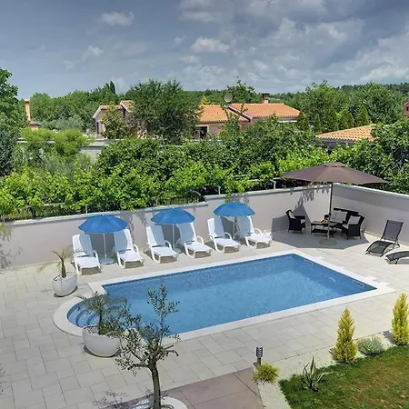 Holiday home Iva *