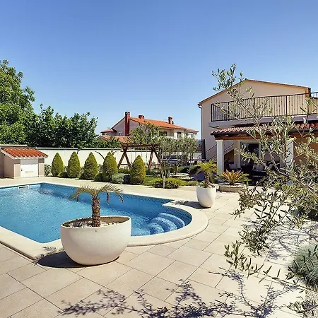 Iva Holiday home *