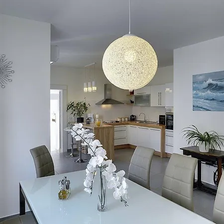 Holiday home Iva *