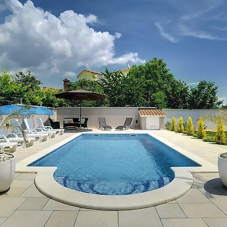 Holiday home Iva